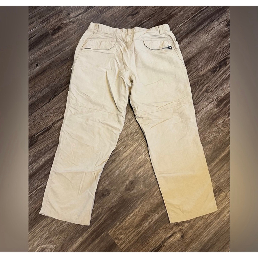 The North Face Men’s Short Court Khaki Tan Outdoor Hiking Cargo Pants Sz 38 - Picture 6 of 8